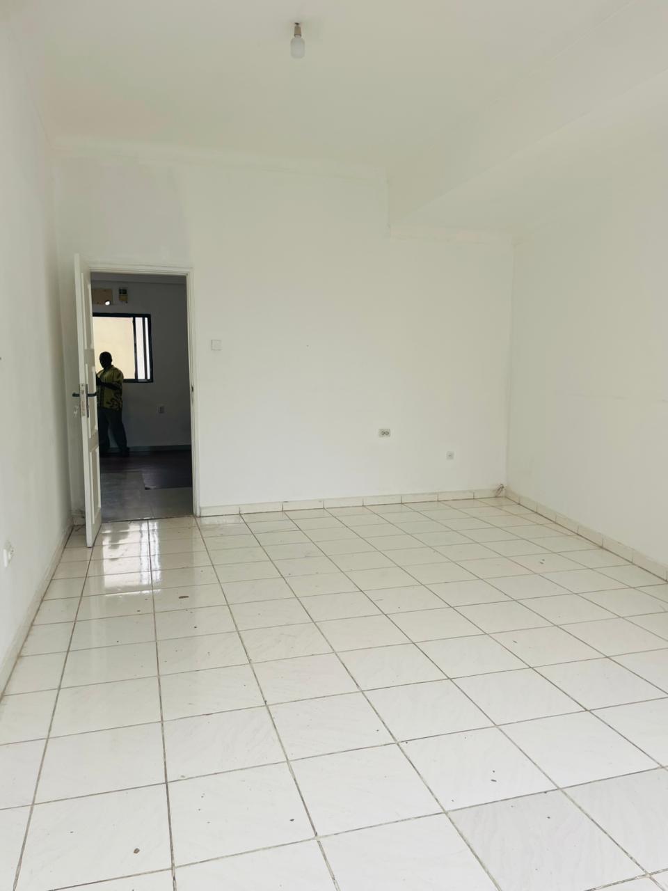 Apartamento T2 na Mutamba foto
